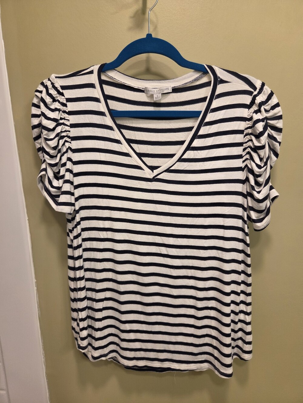 Striped VNeck with ruffle sleeves Size L